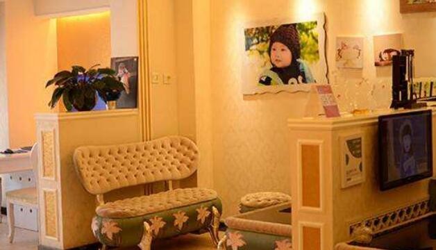 阳光娃娃儿童摄影